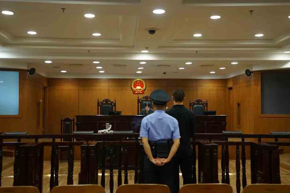 庭审现场。? ?上海市金山区人民法院 供图